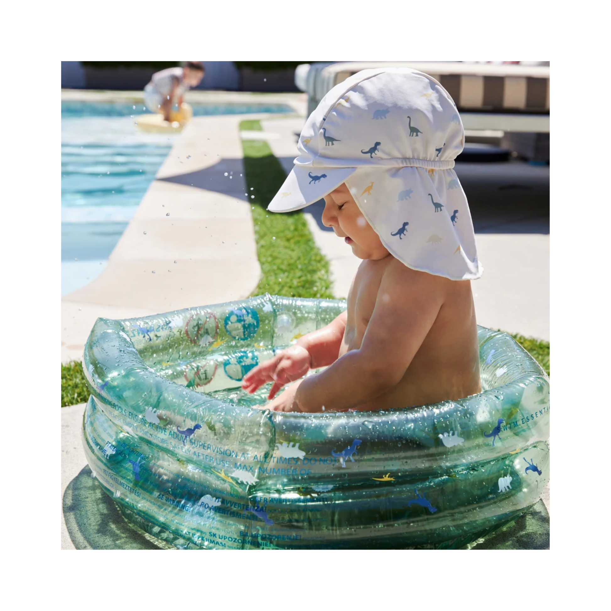 Gorro bebé con protección UV y cuello Dinos (2-4 años)